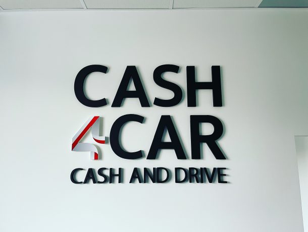 Logotyp styrodur cash 4 car